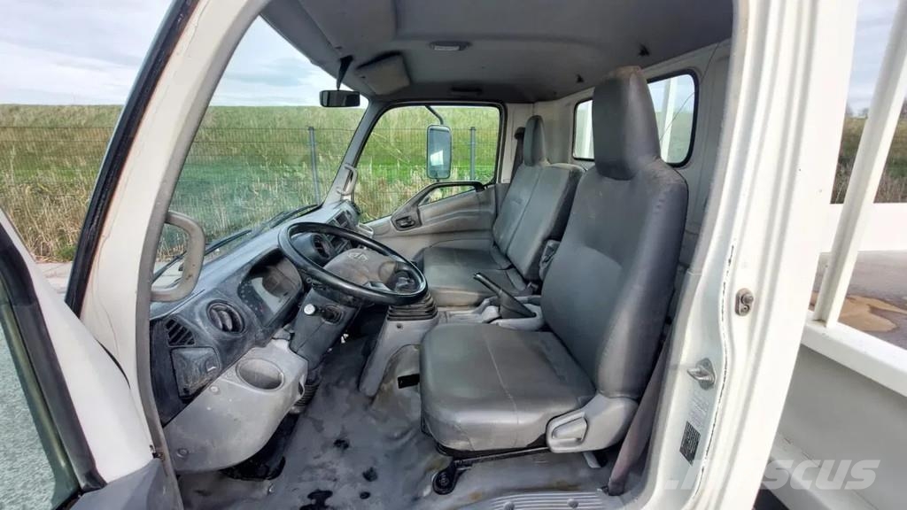 Hino XZU730L 8,5 TON GROSS Ldv/dropside
