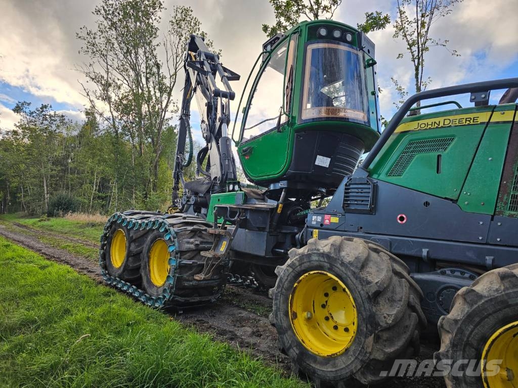 John Deere 1170G Timber Harvester/H414 Head حصادات