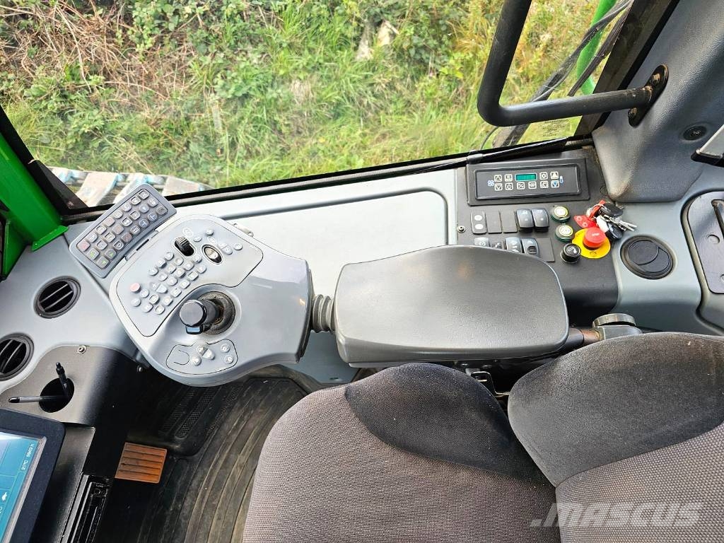 John Deere 1170G Timber Harvester/H414 Head حصادات