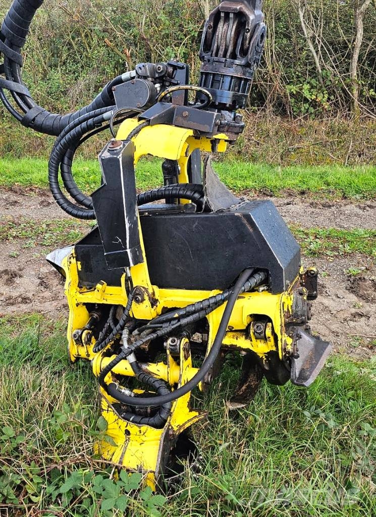 John Deere 1170G Timber Harvester/H414 Head حصادات
