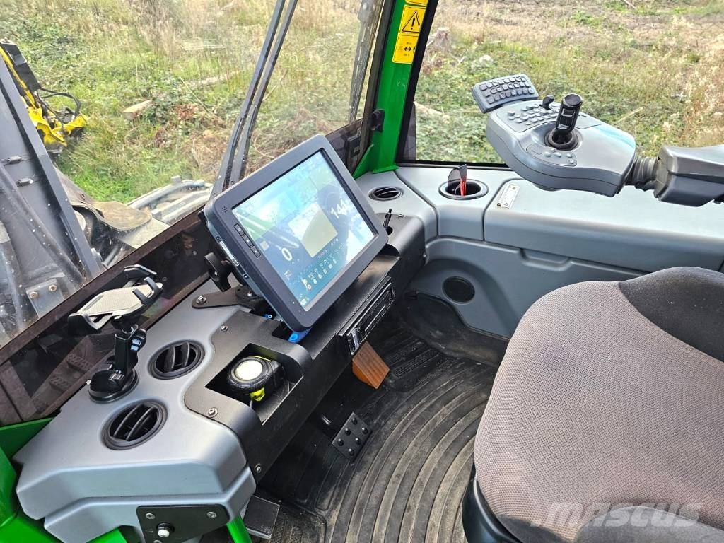 John Deere 1170G Timber Harvester/H414 Head حصادات