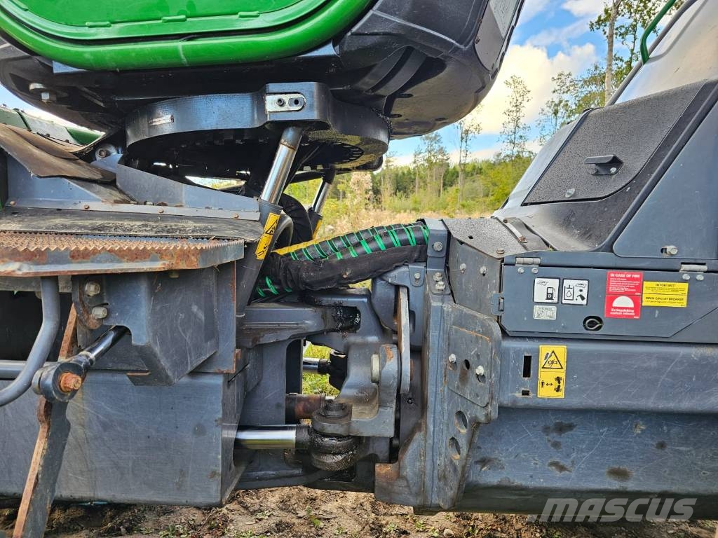 John Deere 1170G Timber Harvester/H414 Head حصادات