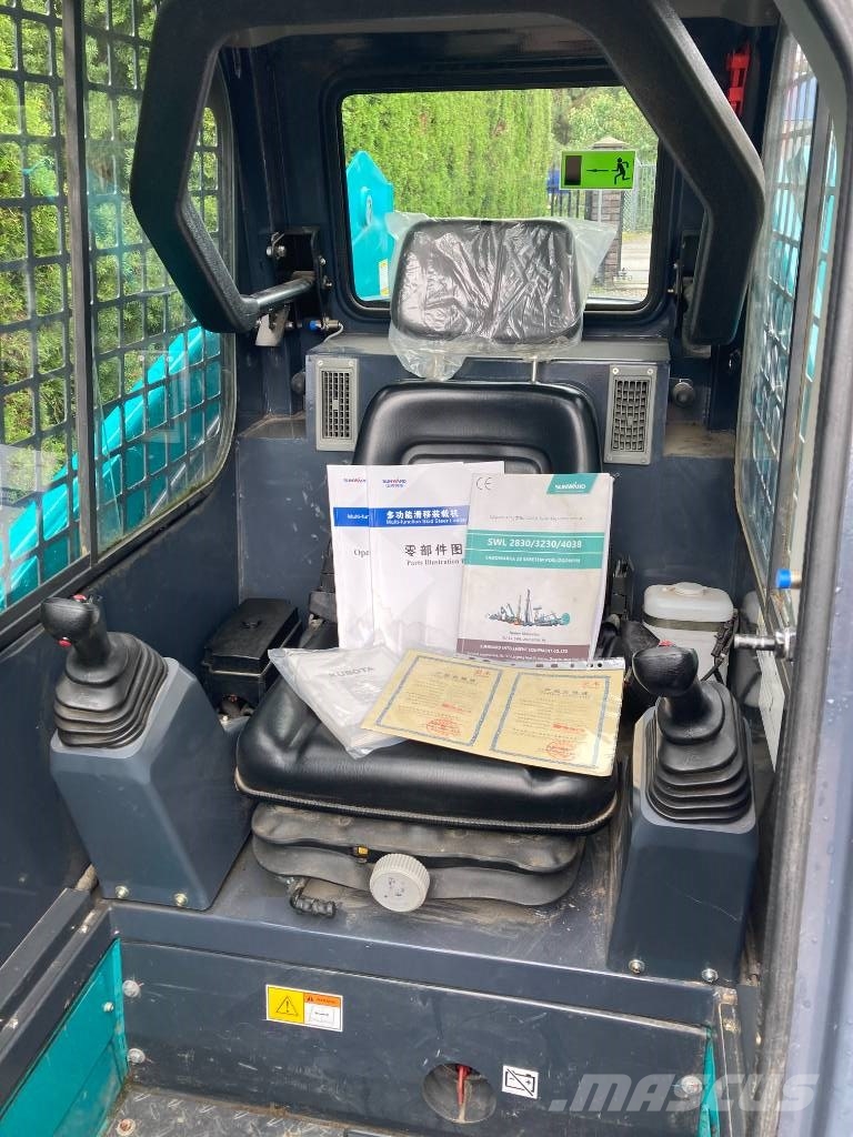 Sunward SWL 3230 Bobcat S 650 لوادر انزلاقية التوجيه