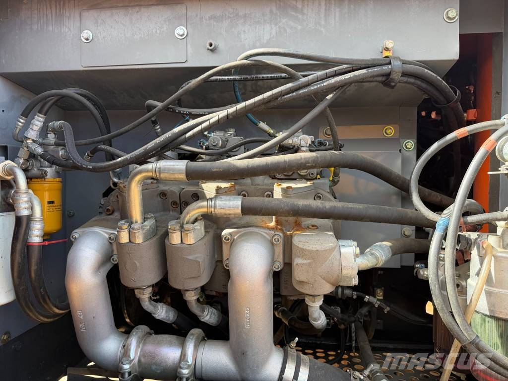 Hitachi ZX 350 LC-5B Rupsgraafmachines