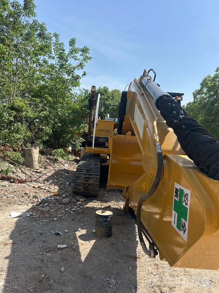 CAT 323 D2L Bagri goseničarji