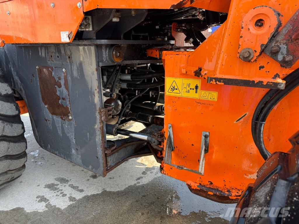Doosan DL 250-3 Pyöräkuormaajat