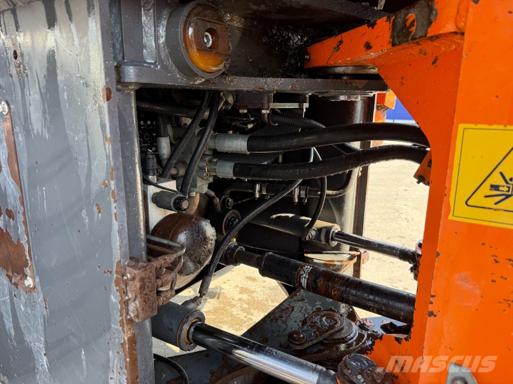 Doosan DL 250-3 Pyöräkuormaajat