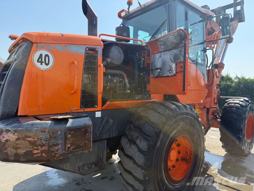 Doosan DL 250-3 Pyöräkuormaajat