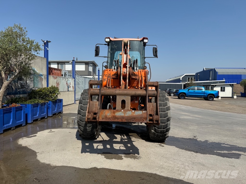 Doosan DL 250-3 Pyöräkuormaajat
