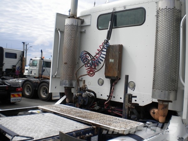 Freightliner Century Class Tractor Units