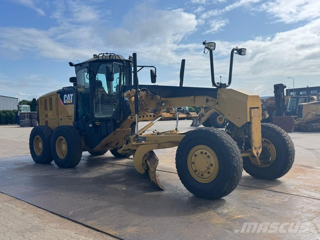 CAT 140M2 AWD Грейдери