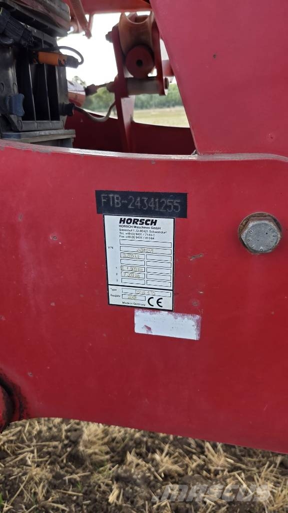 Horsch Focus 4 TD مثاقيب مدمجة