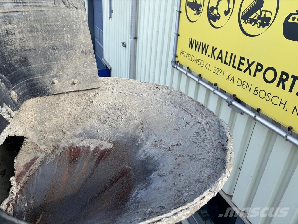 Mercedes-Benz Actros 3236 Concrete Mixer - 8x4 - EPS Gearbox - 3 Camiones hormigonera