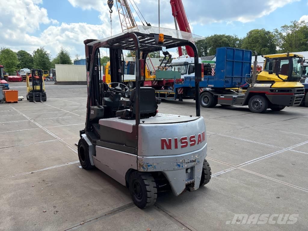 Nissan GQ02 L 30 CU Electric forklifts