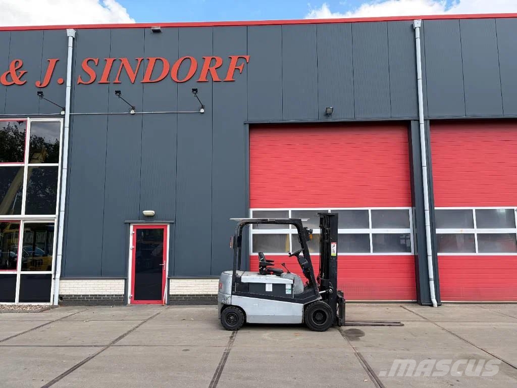 Nissan GQ02 L 30 CU Electric forklifts