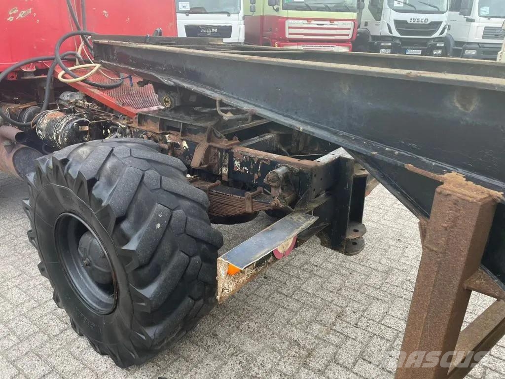 Mercedes-Benz 813 + Manual + Kipper + 4x4 Tipper trucks