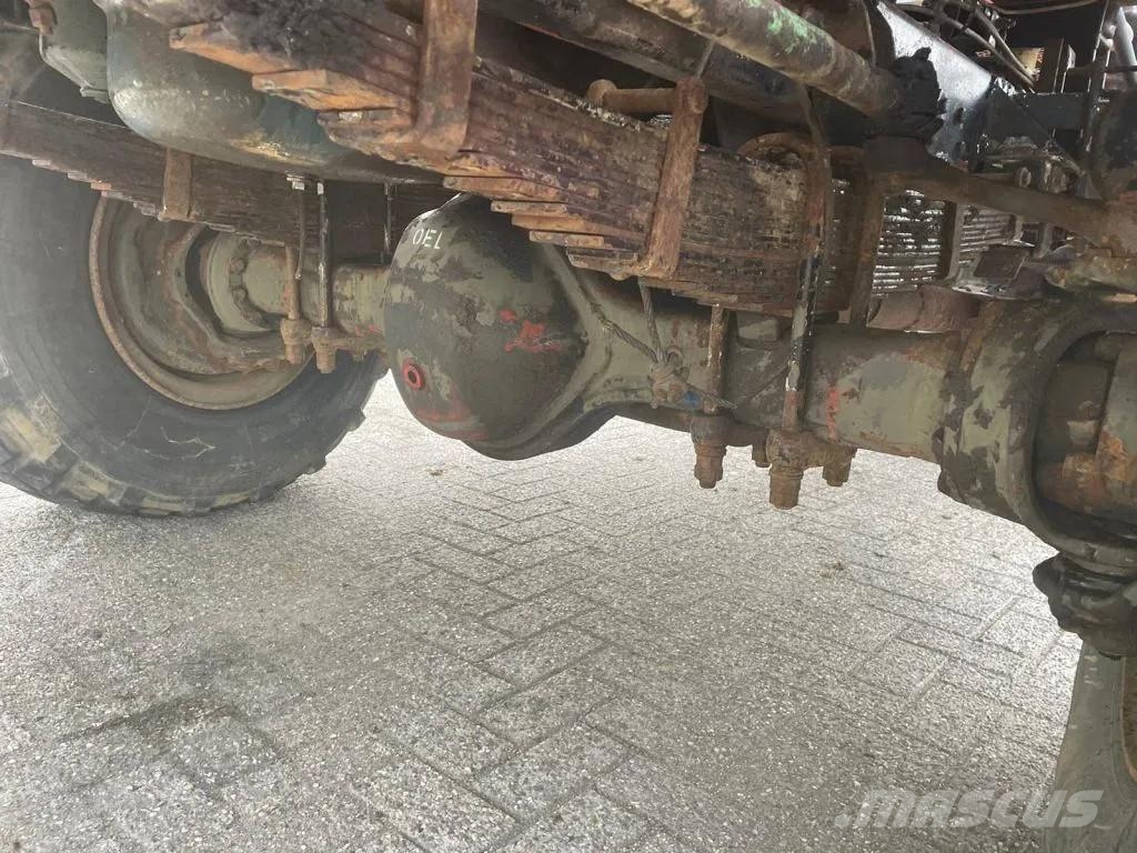Mercedes-Benz 813 + Manual + Kipper + 4x4 Tipper trucks