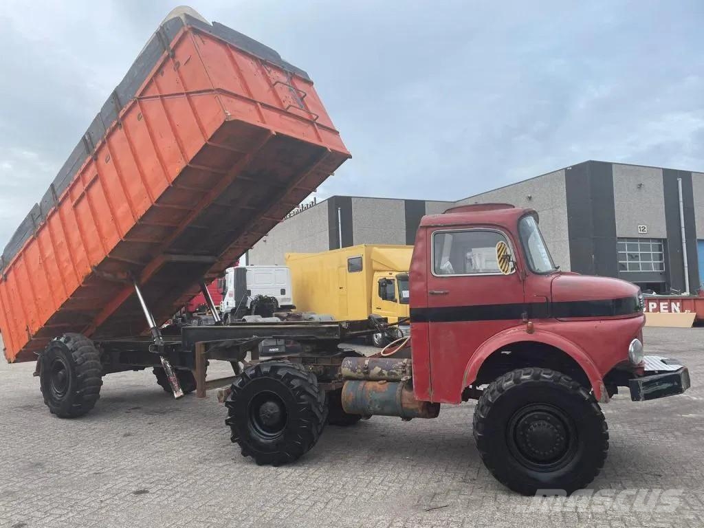Mercedes-Benz 813 + Manual + Kipper + 4x4 Sora- ja kippiautot