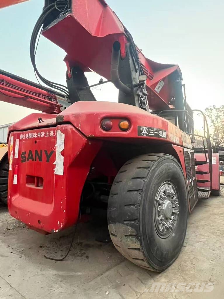 Sany SRSC 45 C2 مناولات متداخلة