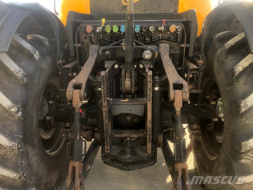 JCB FASTRAC 3230 Traktorid
