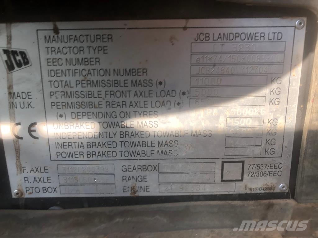 JCB FASTRAC 3230 Traktorid