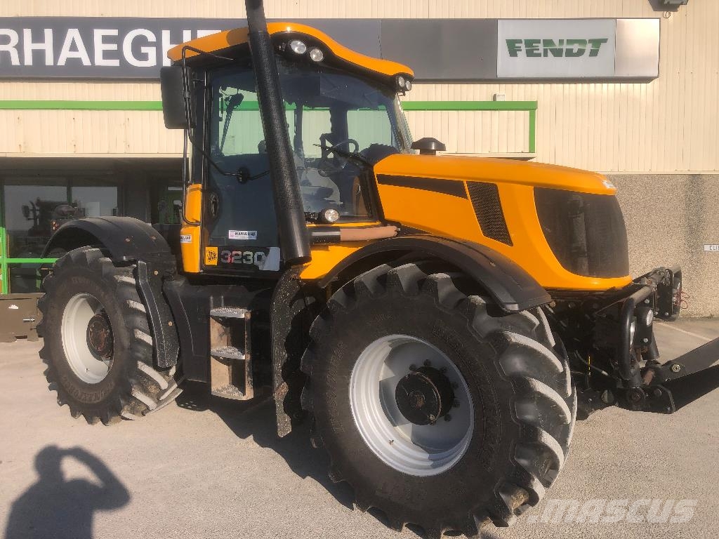 JCB FASTRAC 3230 Traktorid