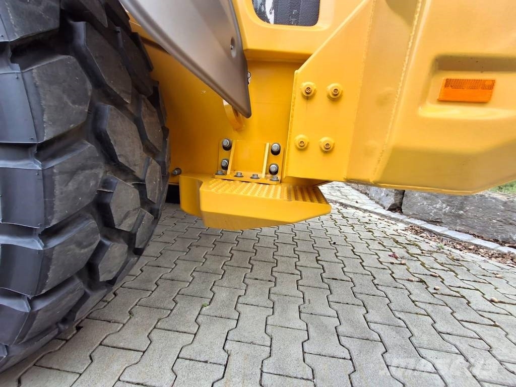 Volvo L 90 H2 轮式装载机