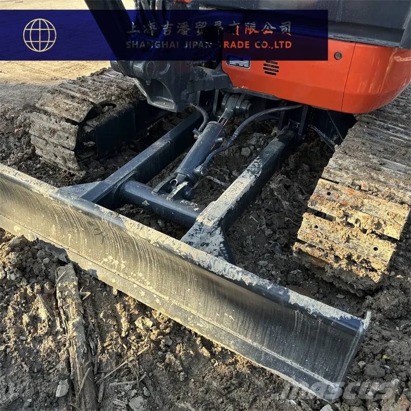 Kubota U 35 Bageri guseničari