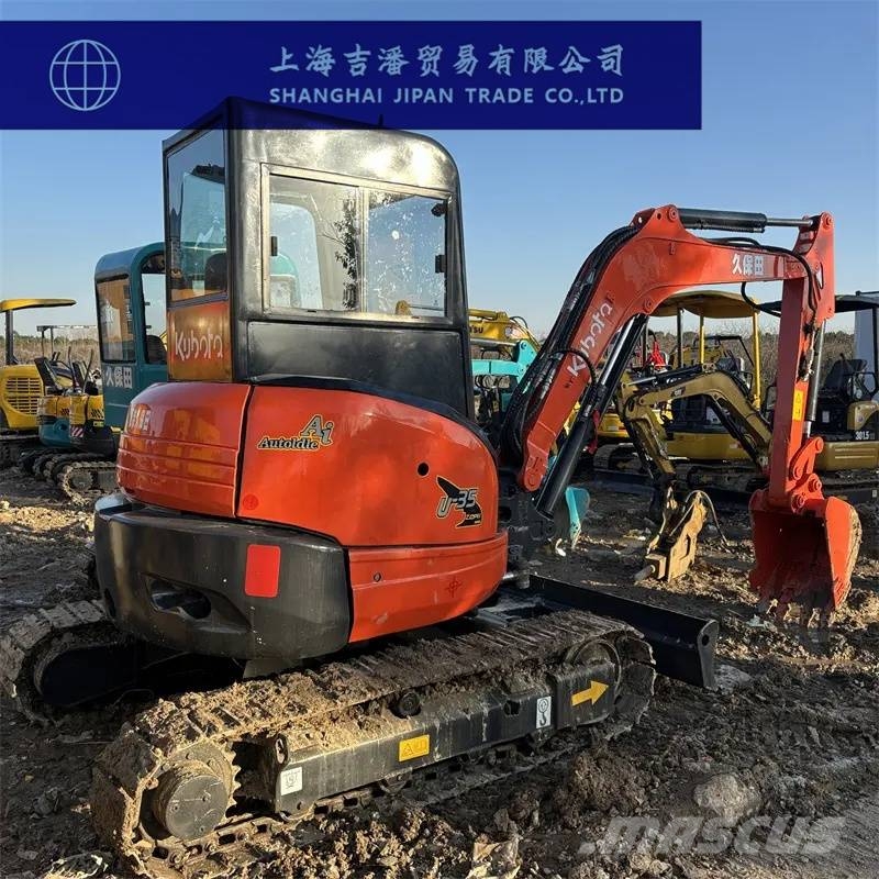 Kubota U 35 Bageri guseničari