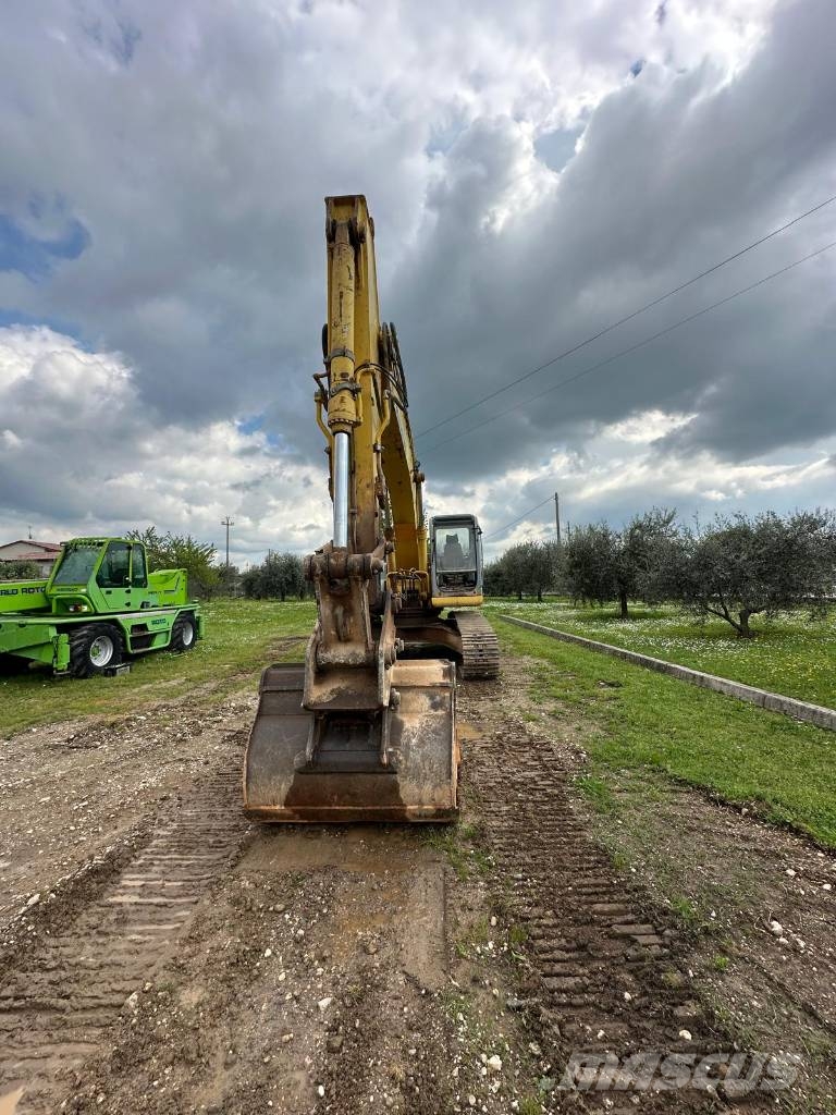 New Holland 305 Rupsgraafmachines