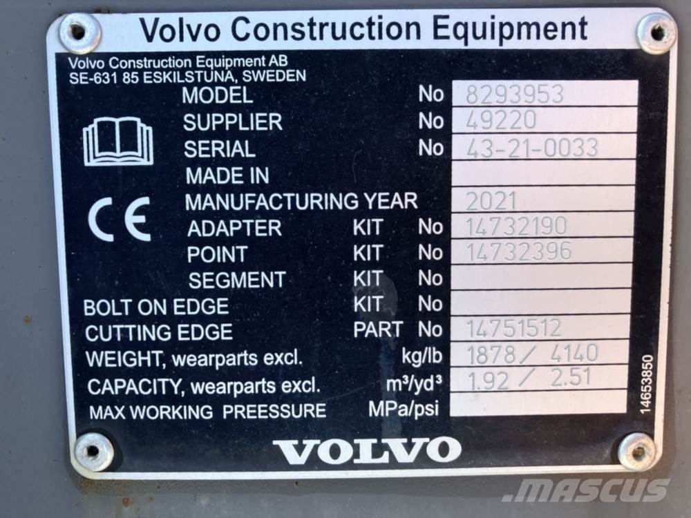 Volvo Tieflöffel mit Zähnen - Festanbau Excavator