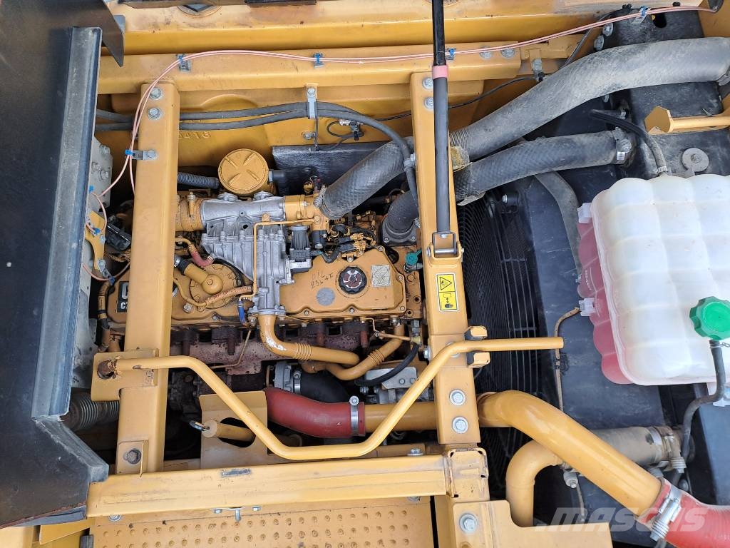 CAT 335FLCR Bageri gusjeničari
