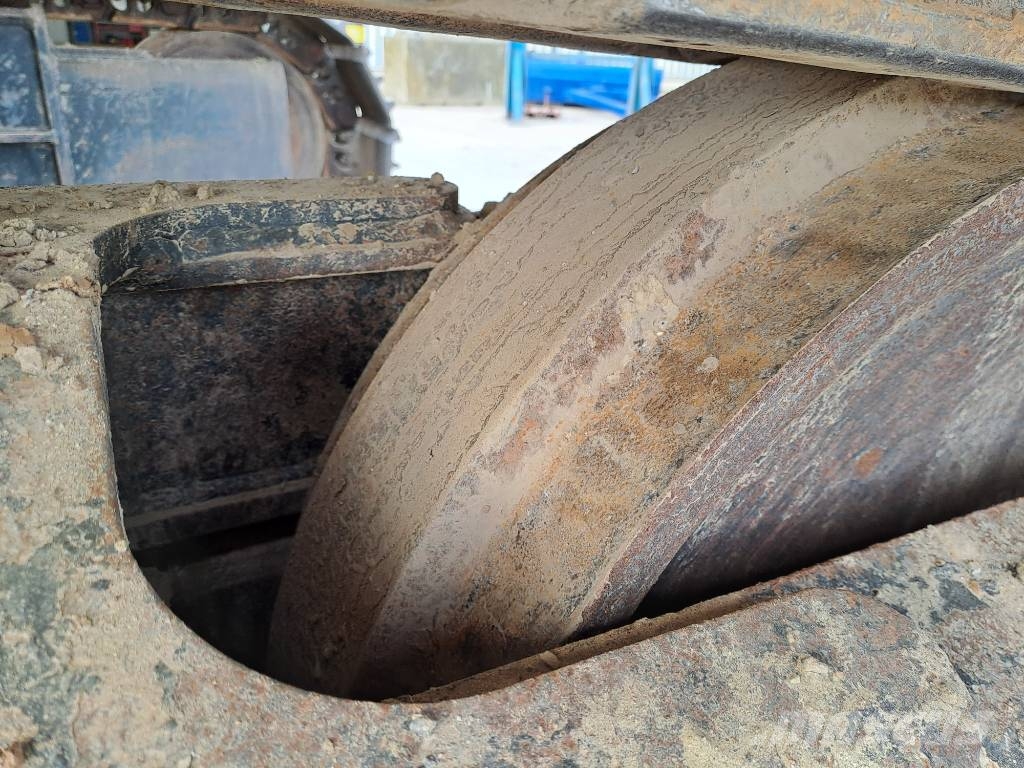 CAT 335FLCR Bageri gusjeničari