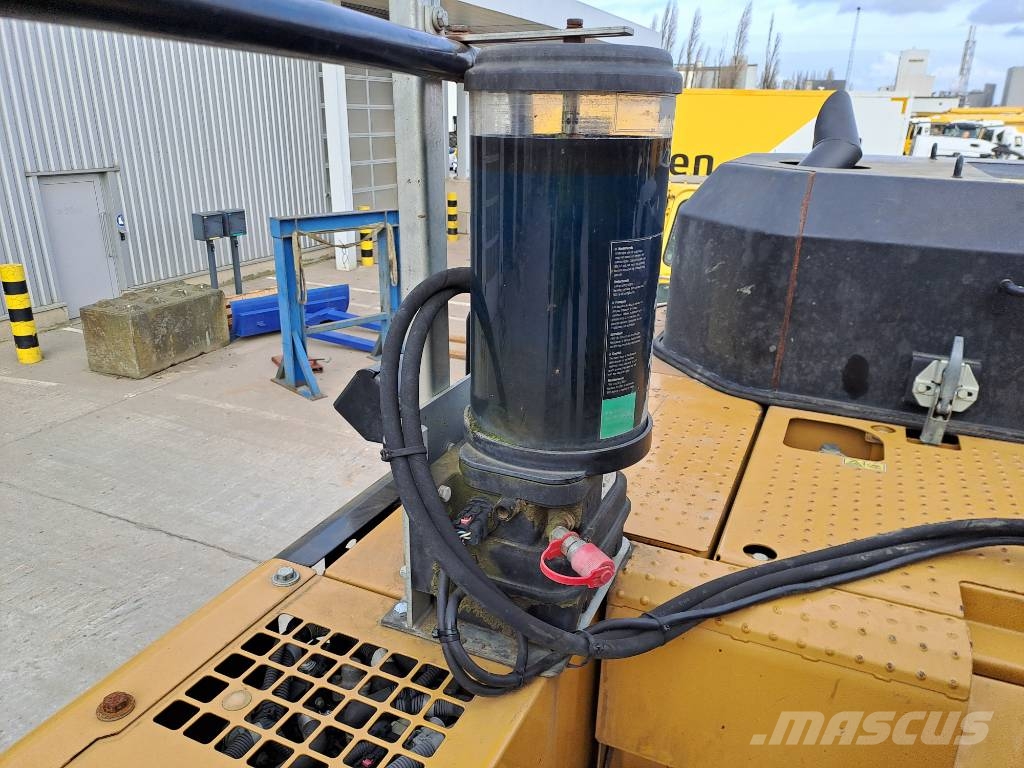 CAT 335FLCR Bageri gusjeničari