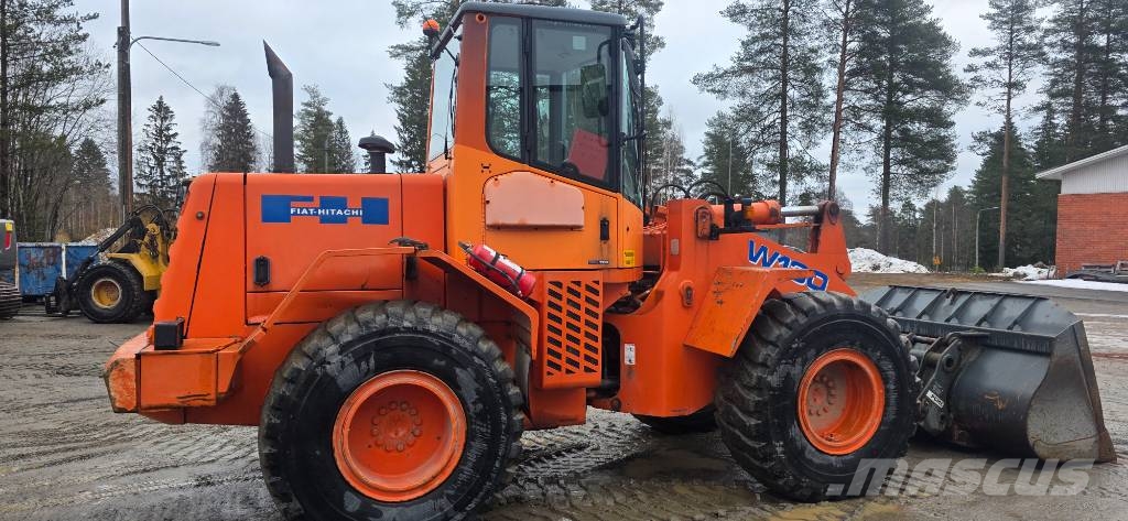 Fiat-Hitachi W 130 لوادر بعجل
