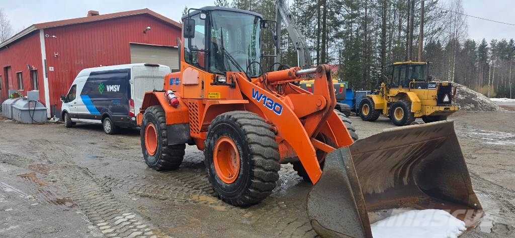 Fiat-Hitachi W 130 لوادر بعجل