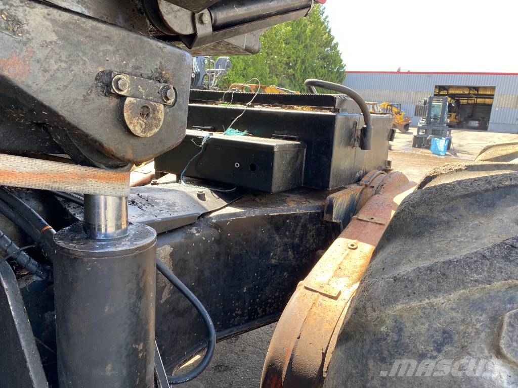 Komatsu 941.1 Origine Française endommagé Harversteri