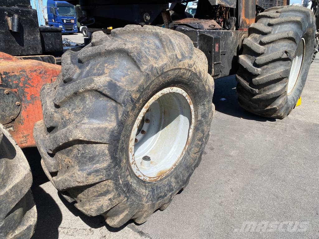 Komatsu 941.1 Origine Française endommagé Harversteri