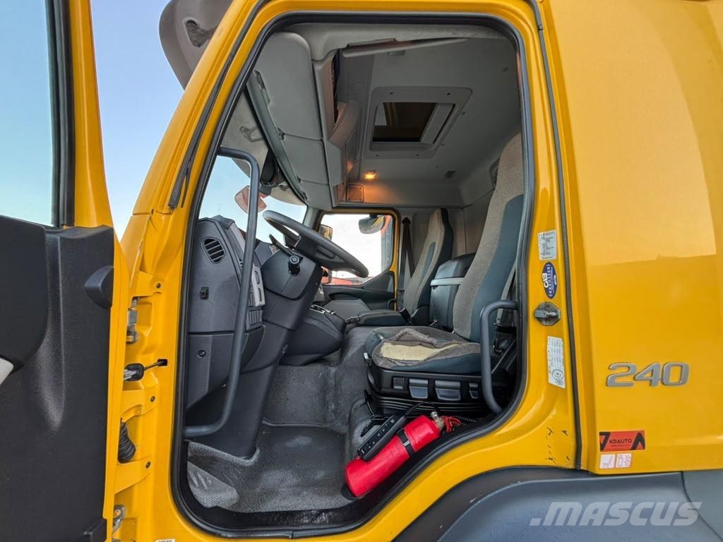 Volvo FL 240 4x2 BOX L=7702 mm Furgoonautod