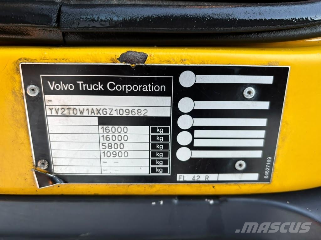 Volvo FL 240 4x2 BOX L=7702 mm Furgoonautod