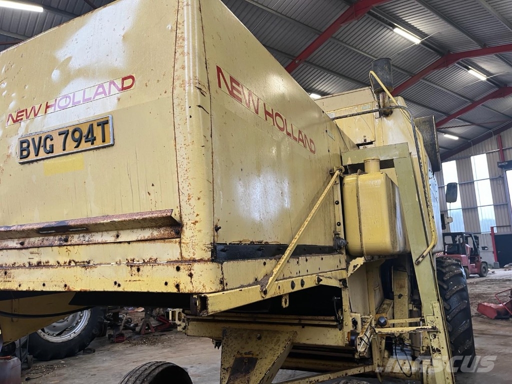 New Holland 1545 Skurtreskere