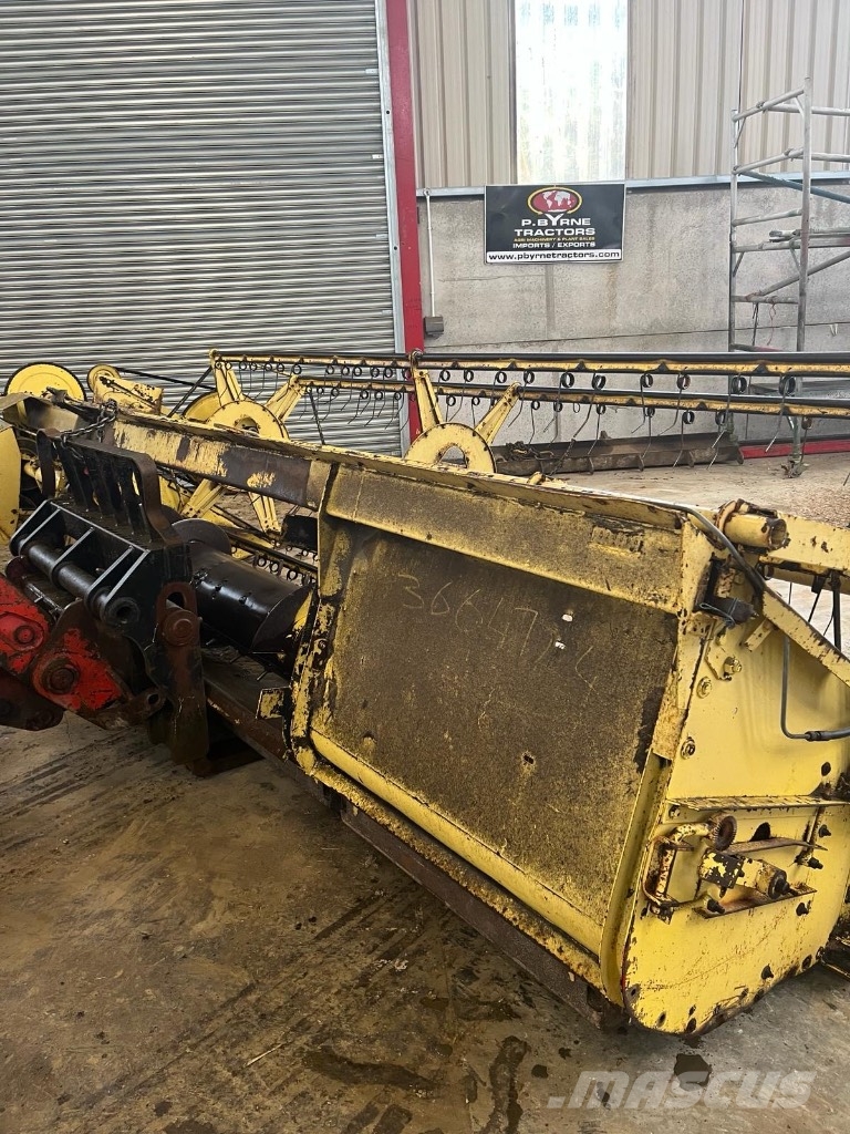 New Holland 1545 Skurtreskere