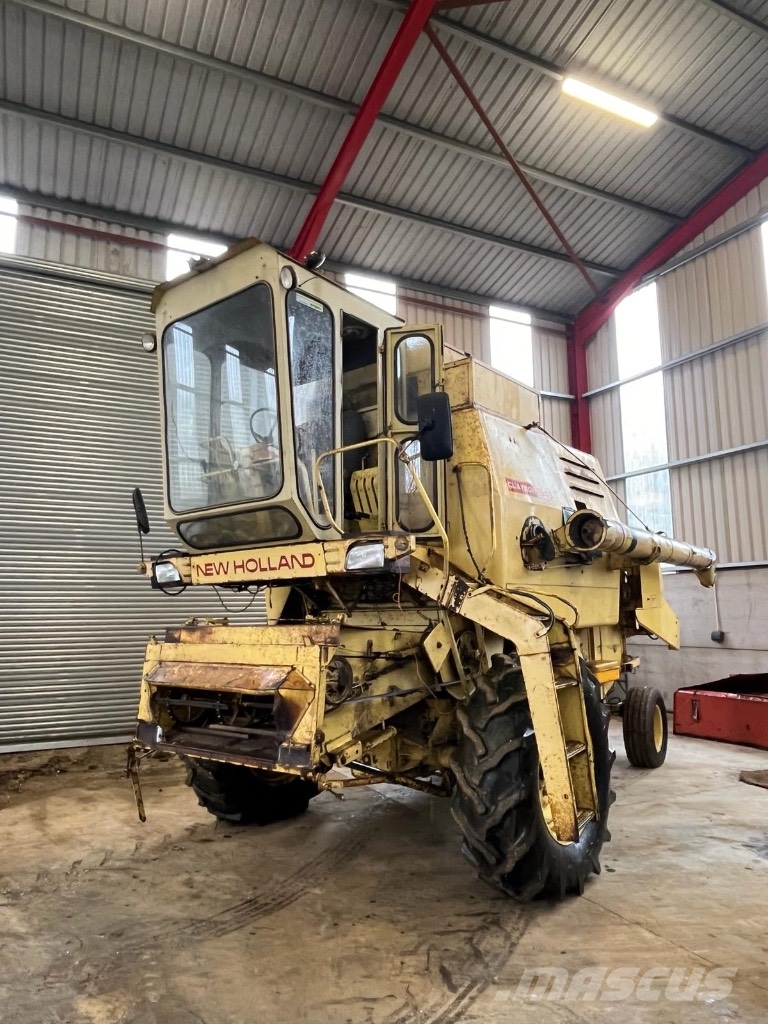 New Holland 1545 Skurtreskere