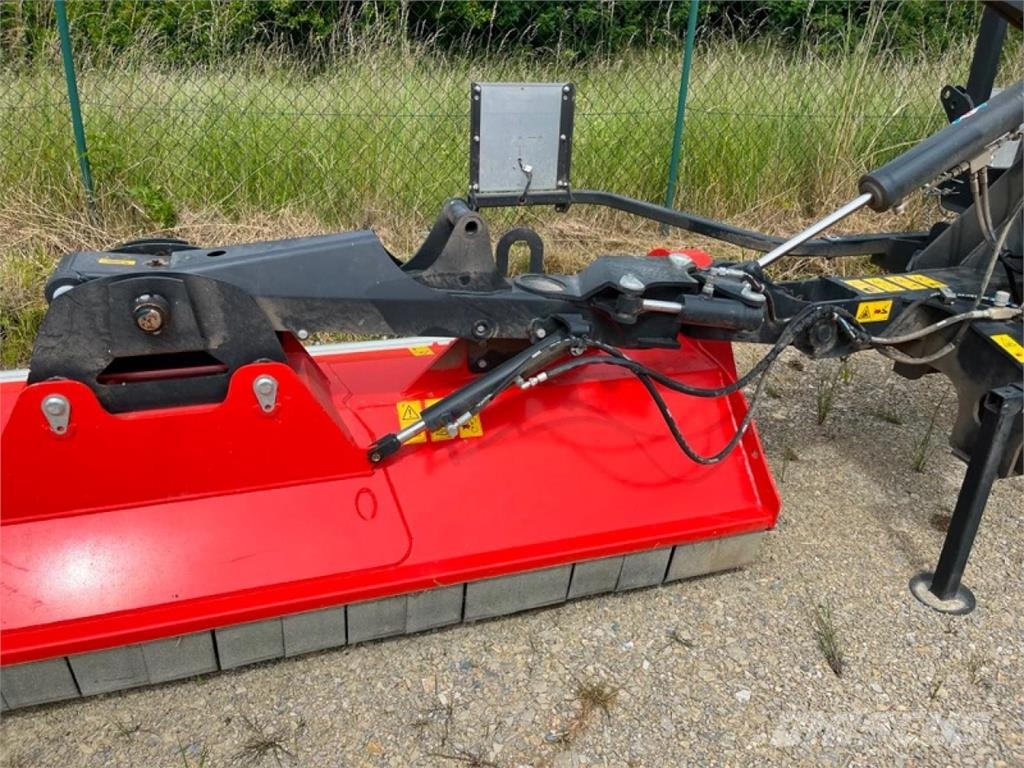 Kuhn BP 8300 Falciatrici/cimatrici per pascoli