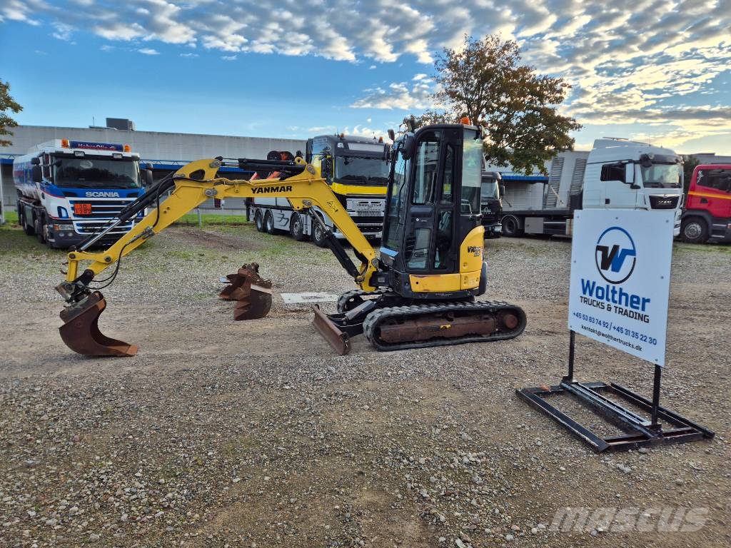 Yanmar Vio 27-6 // Powertilt // 4 buckets Minigravemaskiner