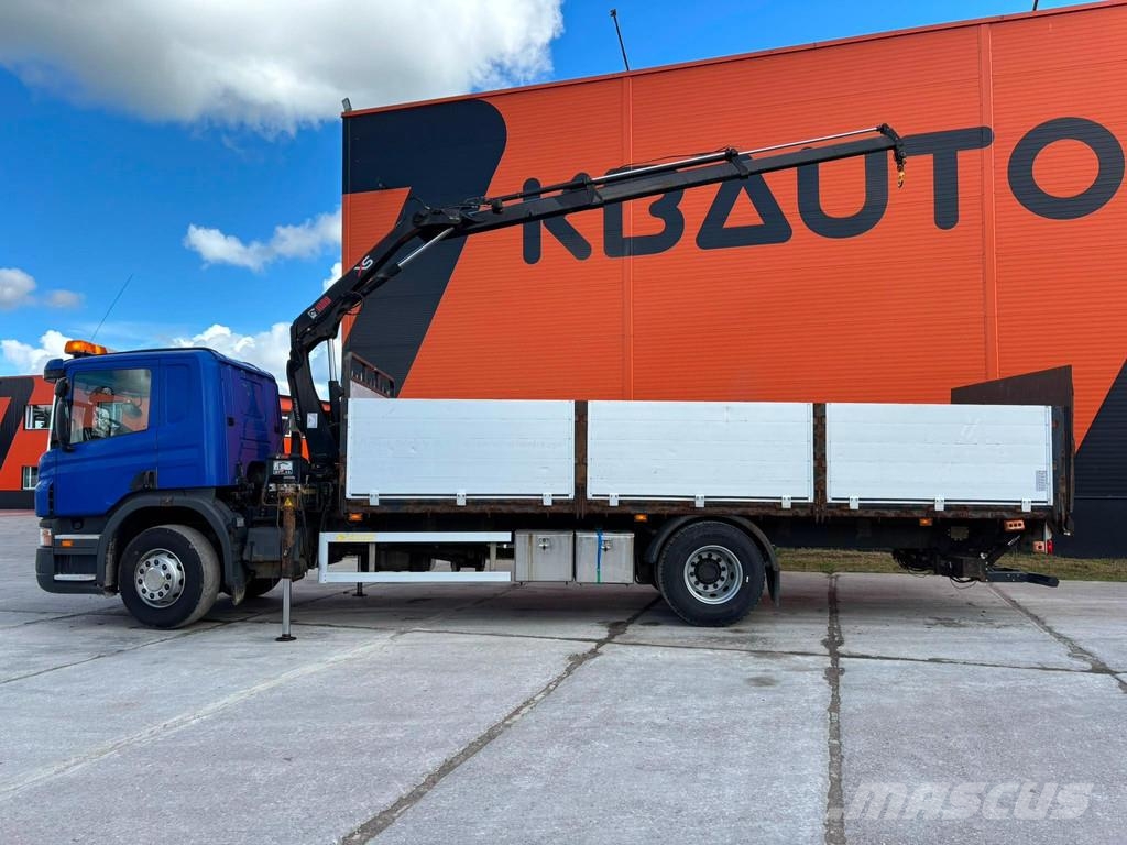 Scania P 320 4x2 HIAB 077B-2 / PLATFORM L=7286 mm Smagās mašīnas ar celtni
