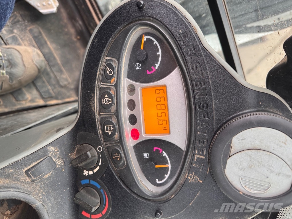 Bobcat E35Z (11506) حفارات صغيرة أقل من 7 طن (حفارات صغيرة)