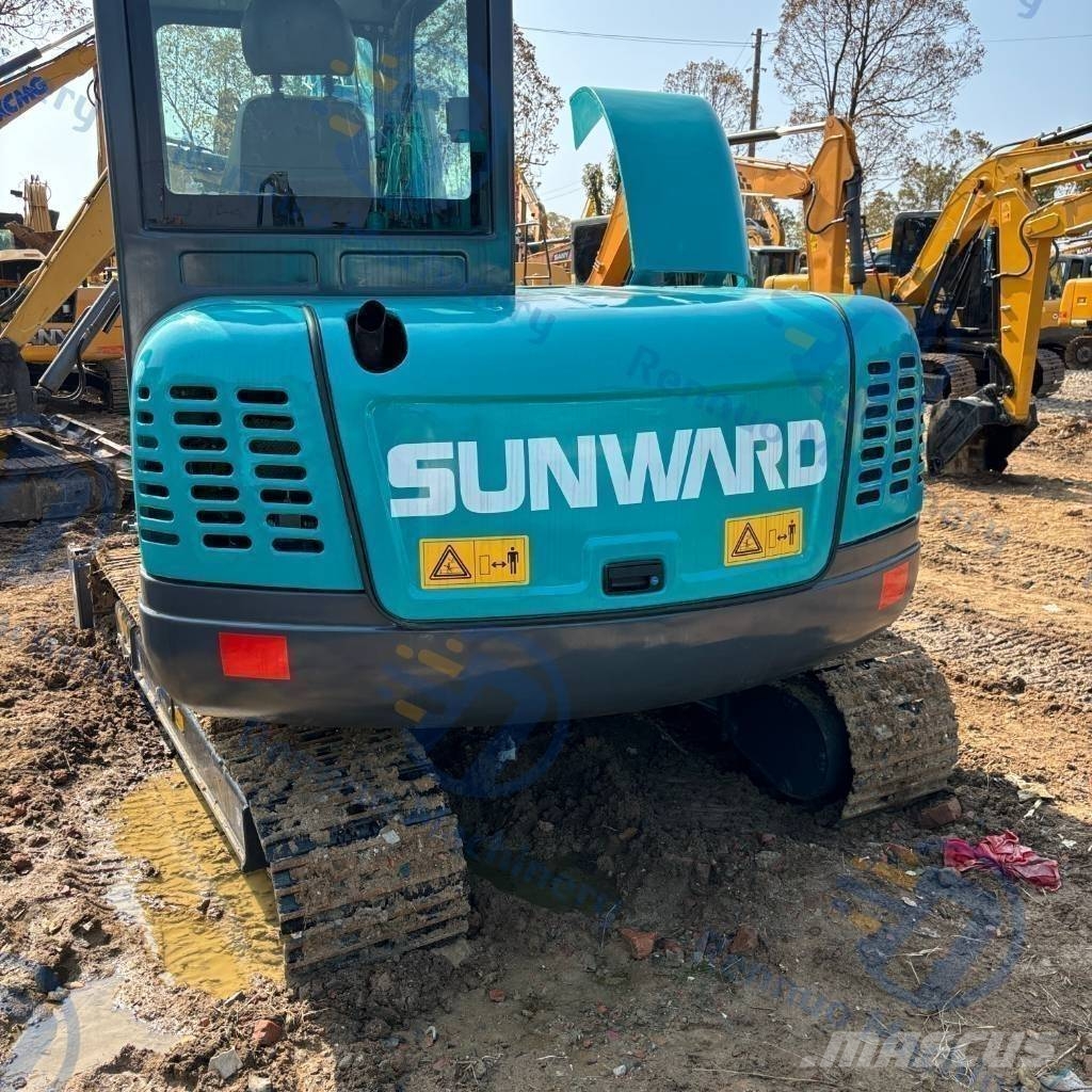 Sunward SWE80 小型挖掘机