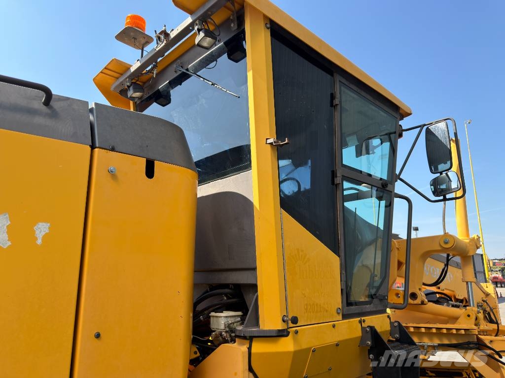 Volvo G946 - AWD Tiehöylät