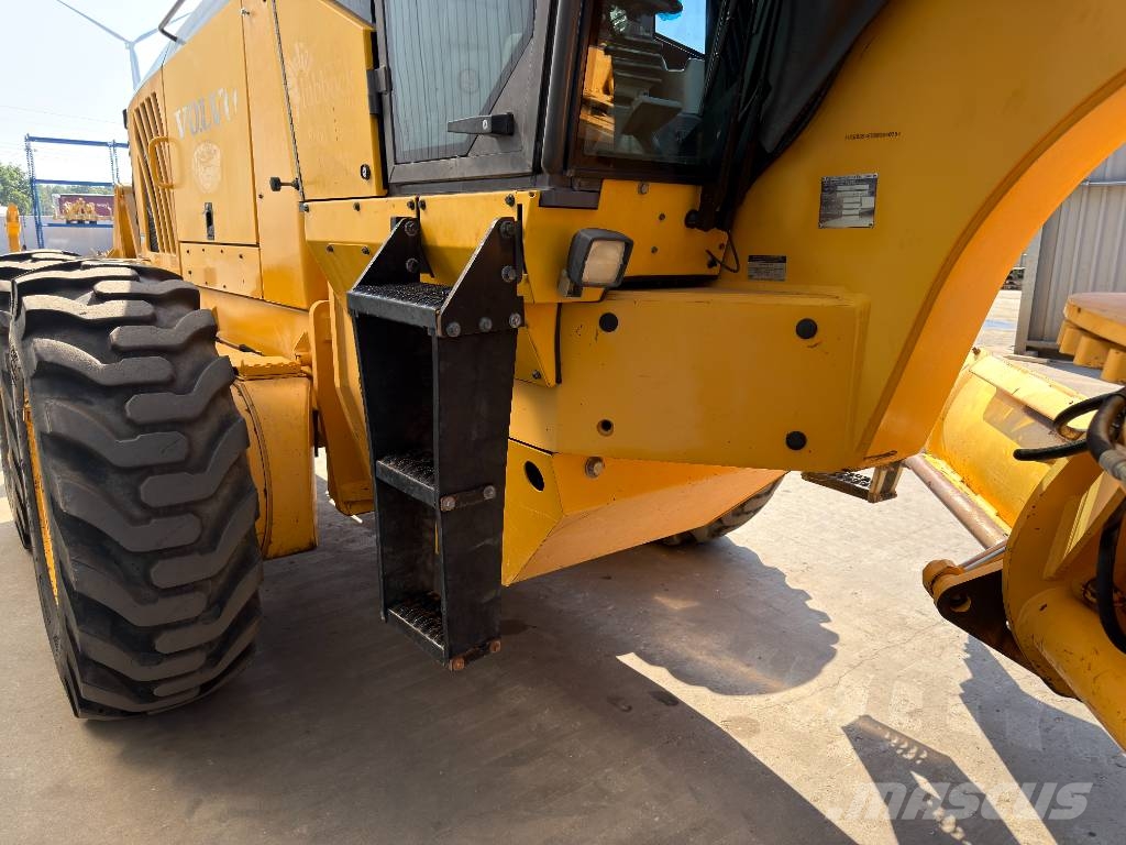 Volvo G946 - AWD Tiehöylät